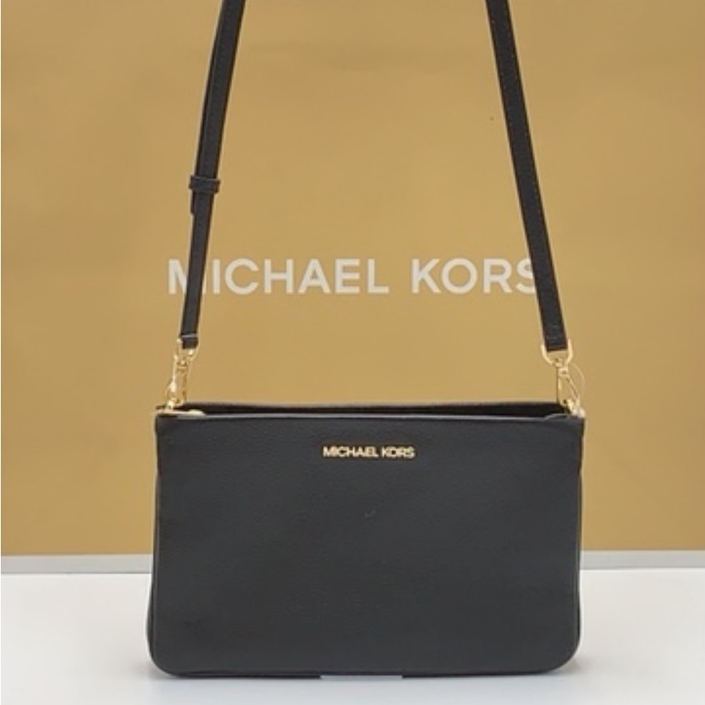 MICHAEL KORS LARGE TRIPLE XBODY BAG
NAVY COLOR - Picture 10 of 16